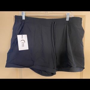 Zyia Black Summer Shorts XXL